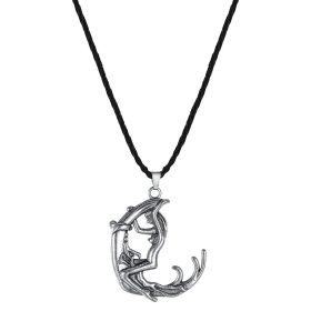 European And American New Compass Pendant Necklace For Men And Women (Color: Silver2)